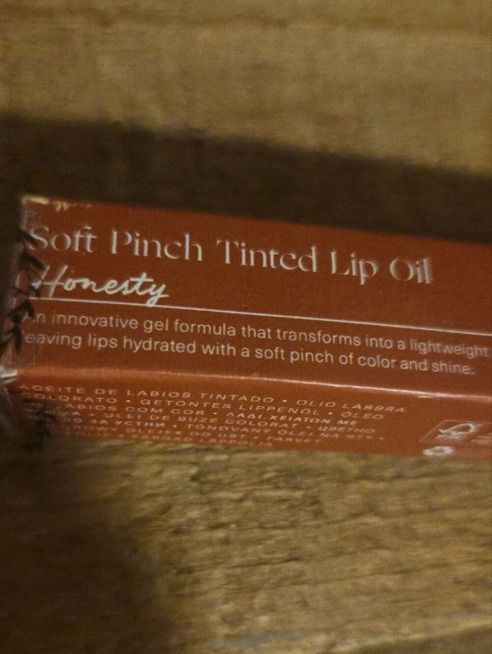 Rare Beauty Lip Oil in Honesty NIB